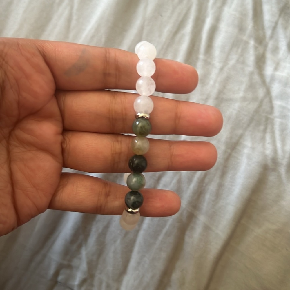 Beaded Bracelets 💚 - Picture 4 of 4